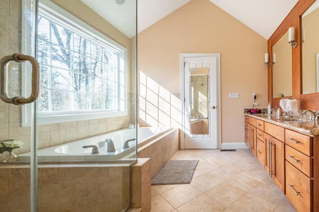 Luxury 4 Bedroom House In Pocono Mountains In Golf Course Near Lake Tobyhanna Kültér fotó