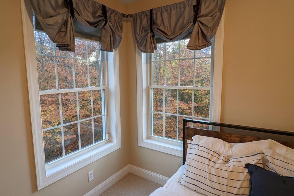 Luxury 4 Bedroom House In Pocono Mountains In Golf Course Near Lake Tobyhanna Kültér fotó