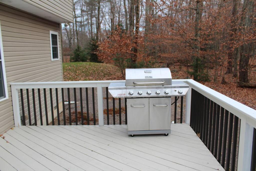 Luxury 4 Bedroom House In Pocono Mountains In Golf Course Near Lake Tobyhanna Kültér fotó