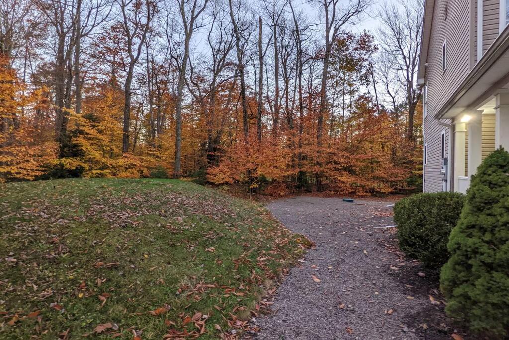 Luxury 4 Bedroom House In Pocono Mountains In Golf Course Near Lake Tobyhanna Kültér fotó
