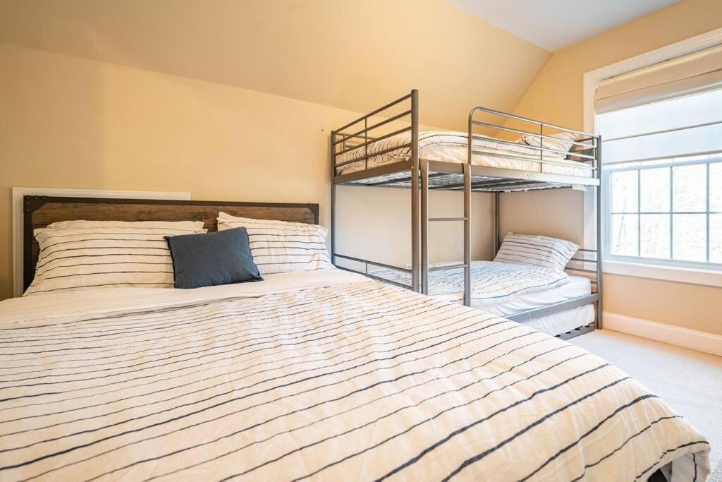 Luxury 4 Bedroom House In Pocono Mountains In Golf Course Near Lake Tobyhanna Kültér fotó